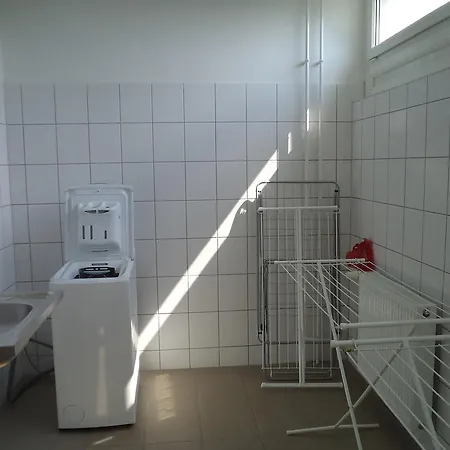 Hostel Almagyardombi Kollegium *