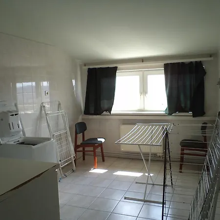 Hostel Almagyardombi Kollegium